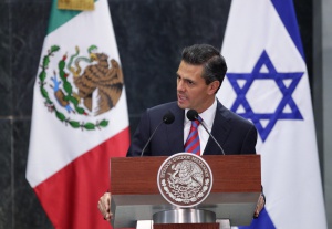 Peí±a Nieto y la derecha minimizan la salida del PRD del Pacto por México