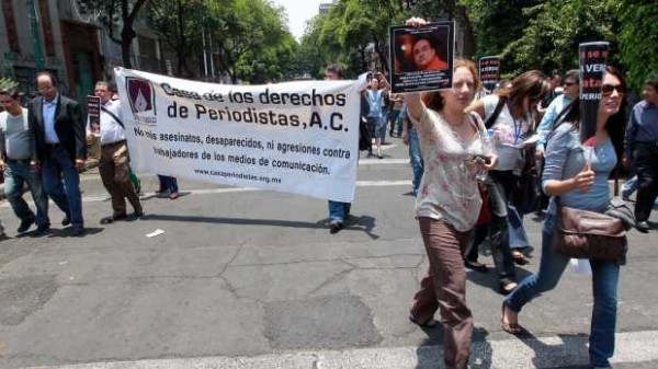 Más de 25 periodistas agraviados en México durante diciembre de 2013