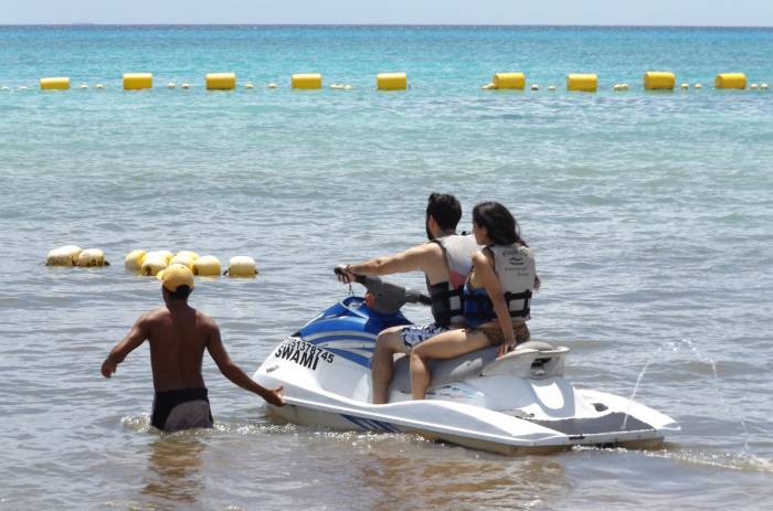 Playa del Carmen:  Castiga el septihambre a los náuticos
