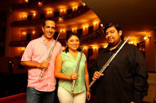 Logros en Colombia de dos jóvenes flautistas yucatecos