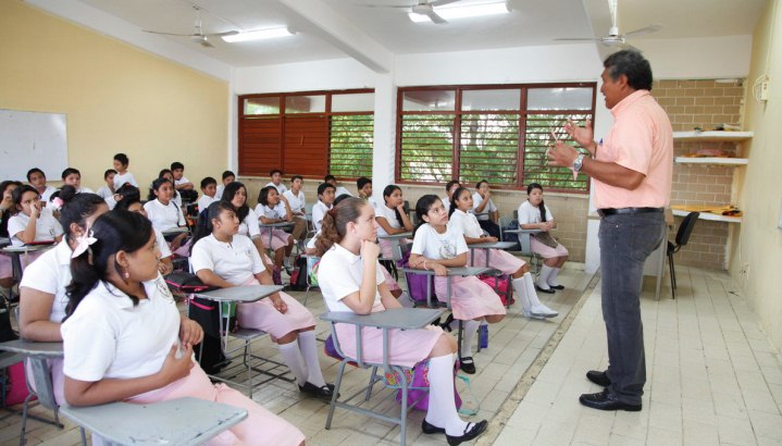 Quintana Roo: Ante la falta de maestros contratarán a los jubilados
