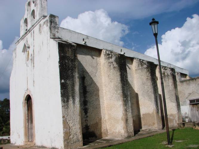 Felipe Carrillo Puerto: Rescatan del olvido La ruta de las iglesias