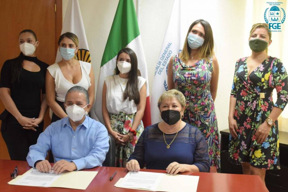 Firma FGE convenio de colaboración con la Asociación Mexicana de Mujeres Jefas de Empresa Cancún Asociación Civil A.C.(AMMJE)